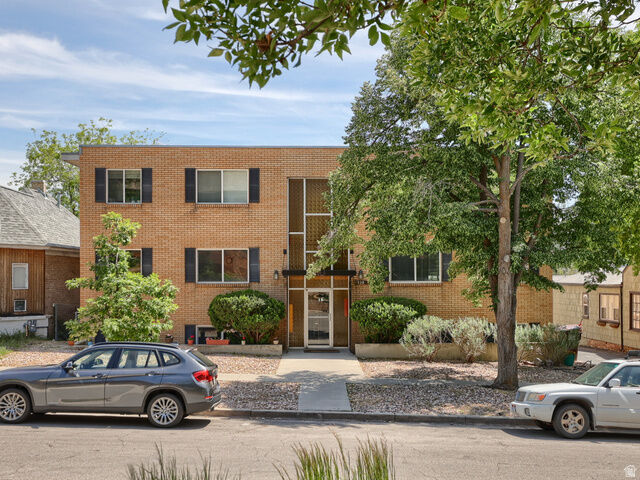 Property Photo:  720 E 5th Ave N 6  UT 84103 