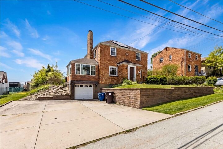 Property Photo: 3116 Vernon Ave PA 15227