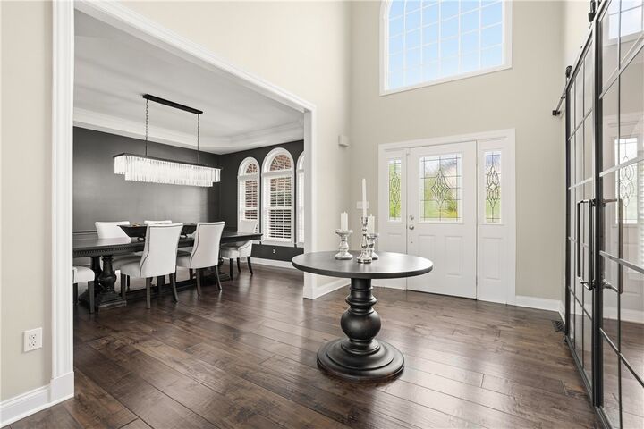 Property Photo: 306 Hedgerow Dr PA 15367