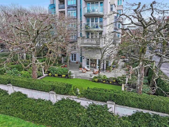 Property Photo:  1596 W 14th Avenue 1B  BC V6J 2H9 
