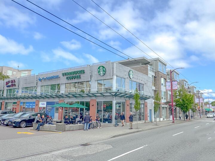 Photo de la propriété:  5555 Victoria Drive 311  BC V5P 4Y3 