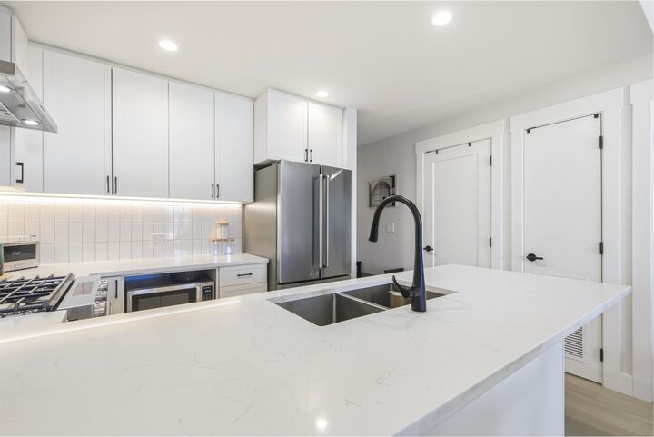 Property Photo:  22265 Dewdney Trunk Road 204  BC V2X 3J1 