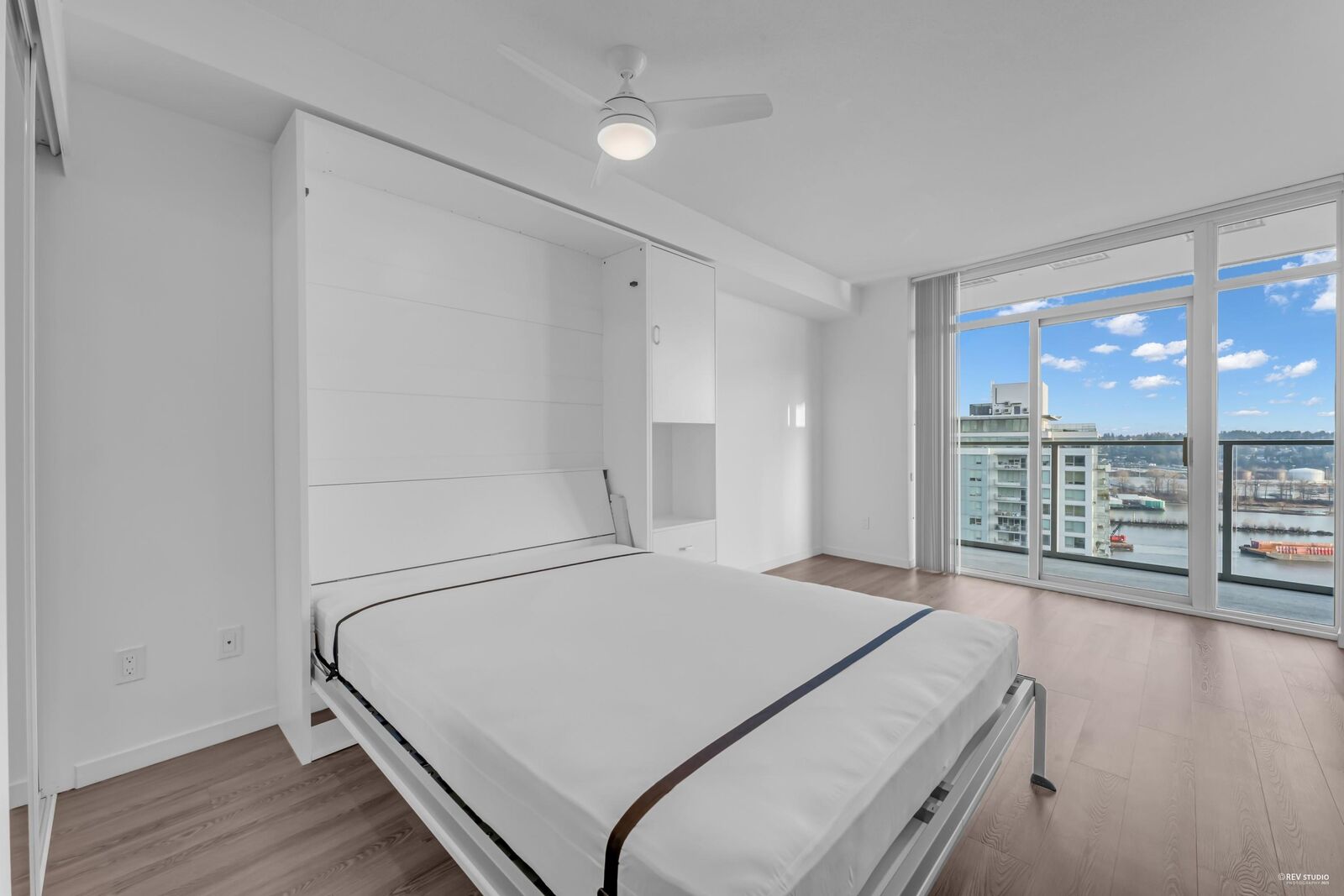 Property Photo:  900 Carnarvon Street 2604  BC V3M 0K4 
