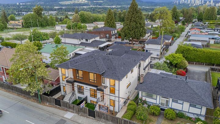 Property Photo: 6740 Canada Way 2 BC V5E 3R1
