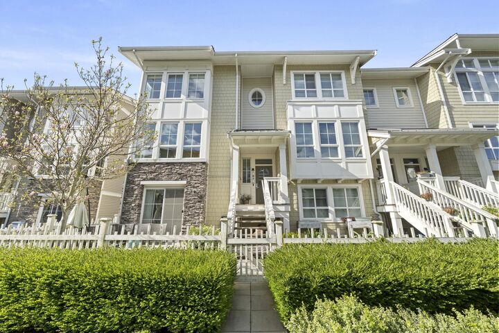 Property Photo:  5551 Admiral Way 67  BC V4K 0C9 