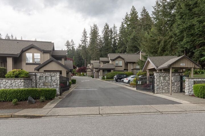 1550 Larkhall Crescent 65 — photo 1
