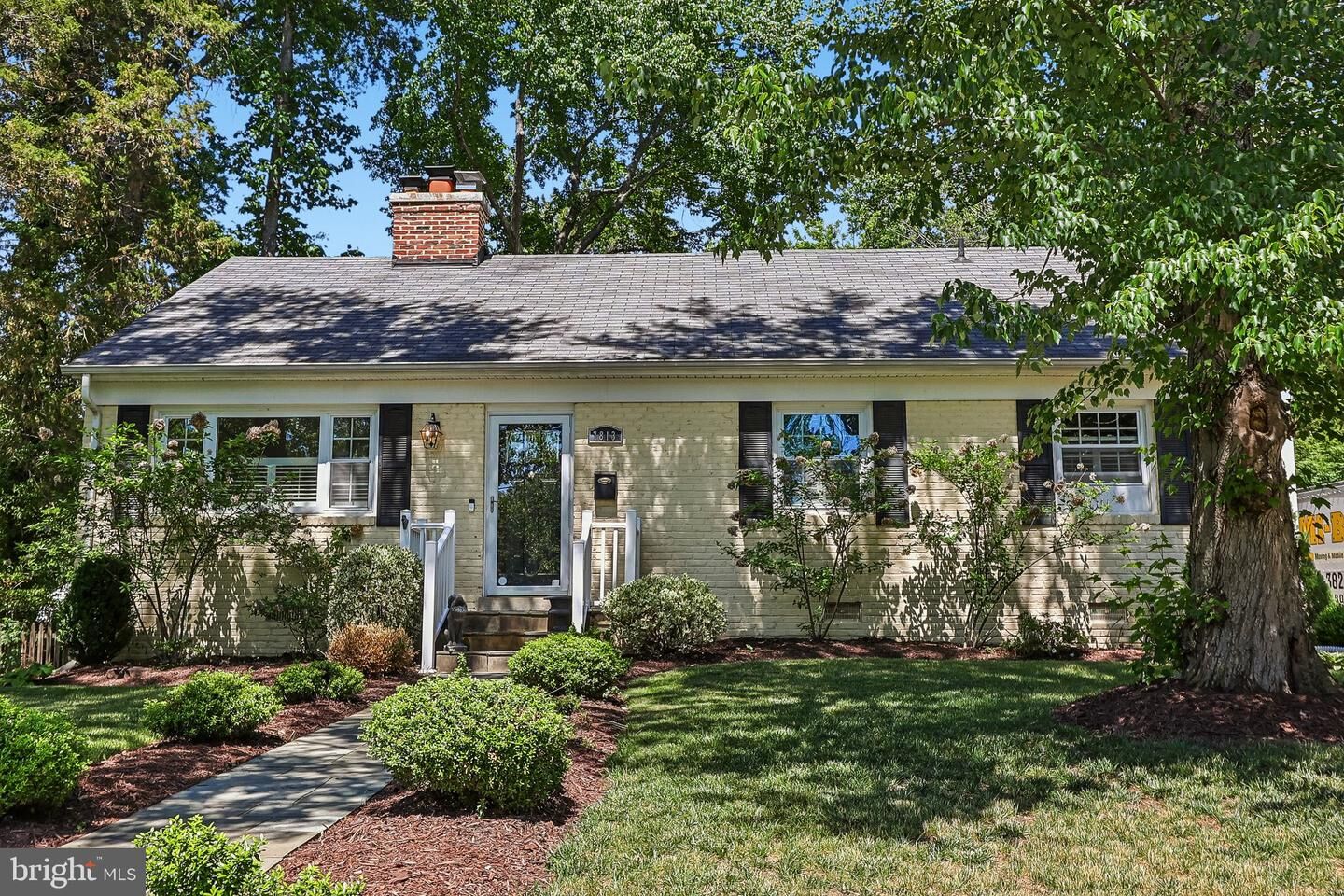 Property Photo:  7813 Yorktown Drive  VA 22308 
