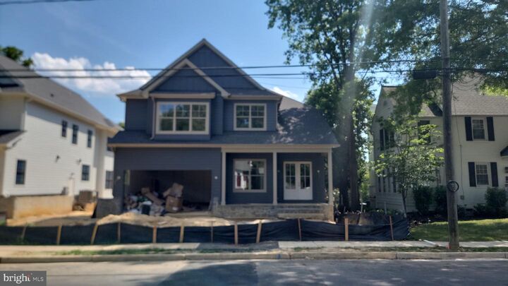 Property Photo:  4632 3rd St S  VA 22204 