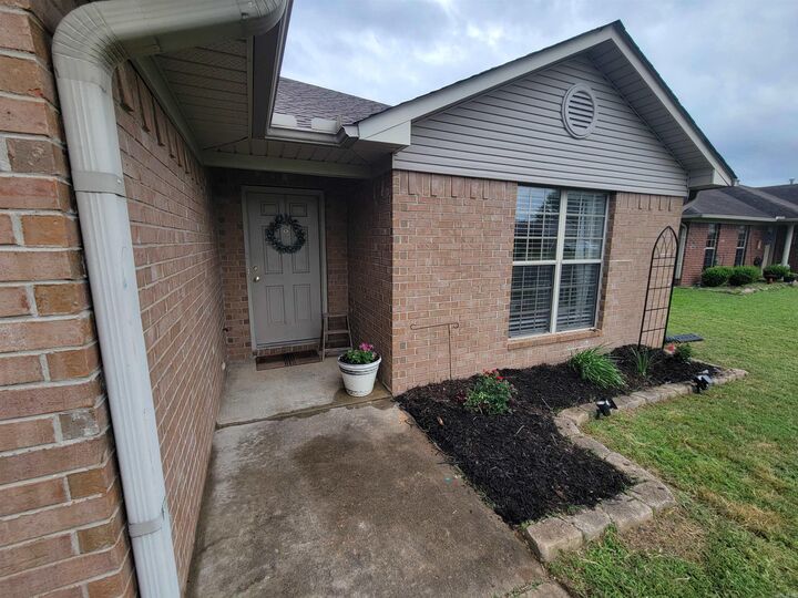 Property Photo:  920 Crestliner Dr  AR 72034 