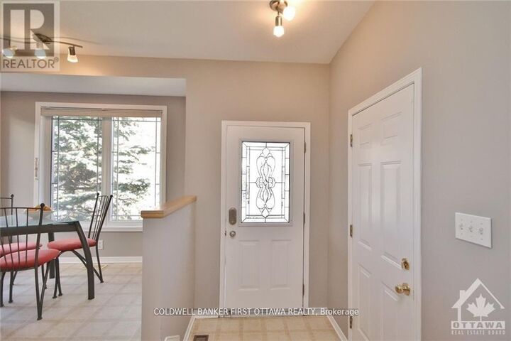 Property Photo:  100 Sunvale Way  ON K2G 6X4 