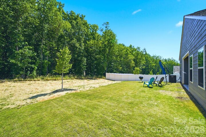 Property Photo:  124 N Sina Street  NC 28166 