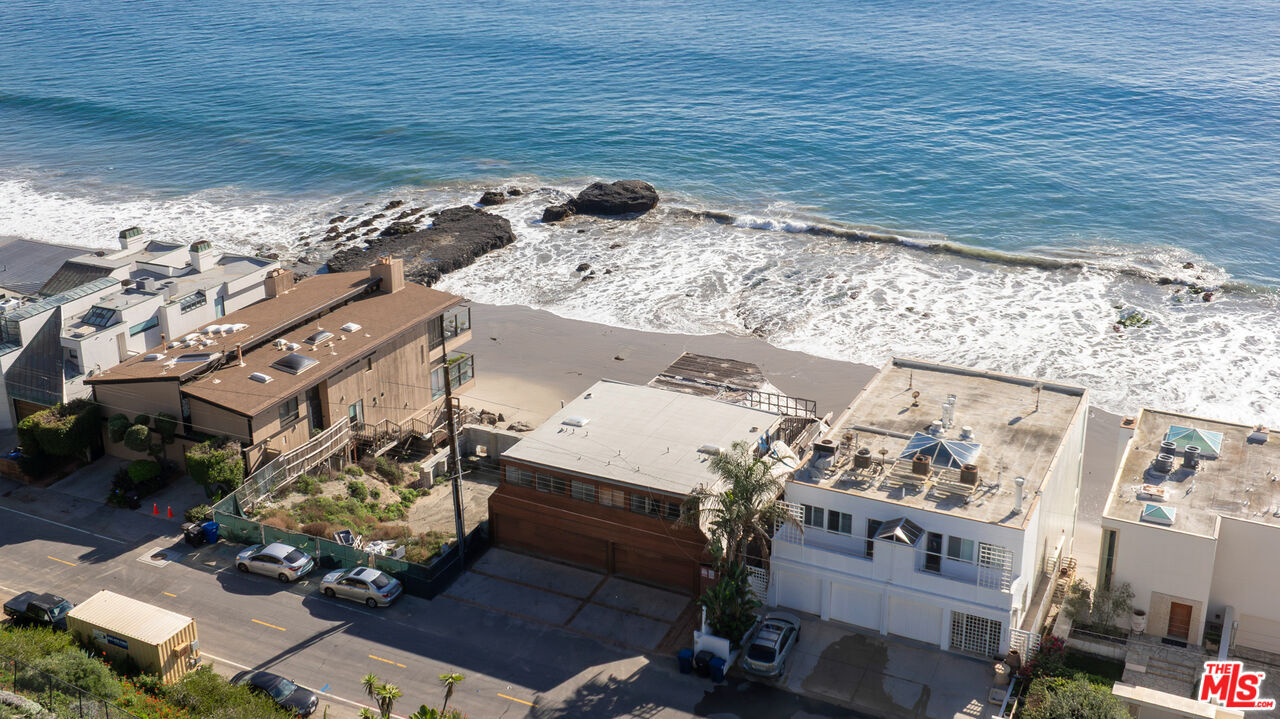Property Photo: 25266 Malibu Rd CA 90265