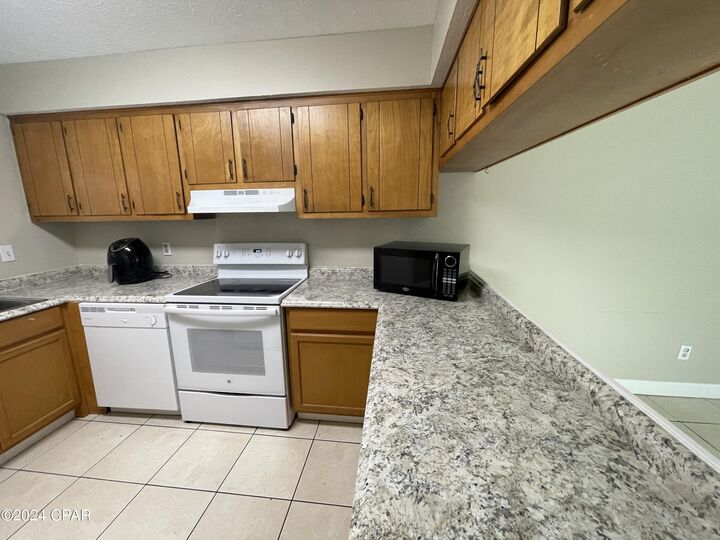 Property Photo:  6913 Cherry Street U  FL 32404 