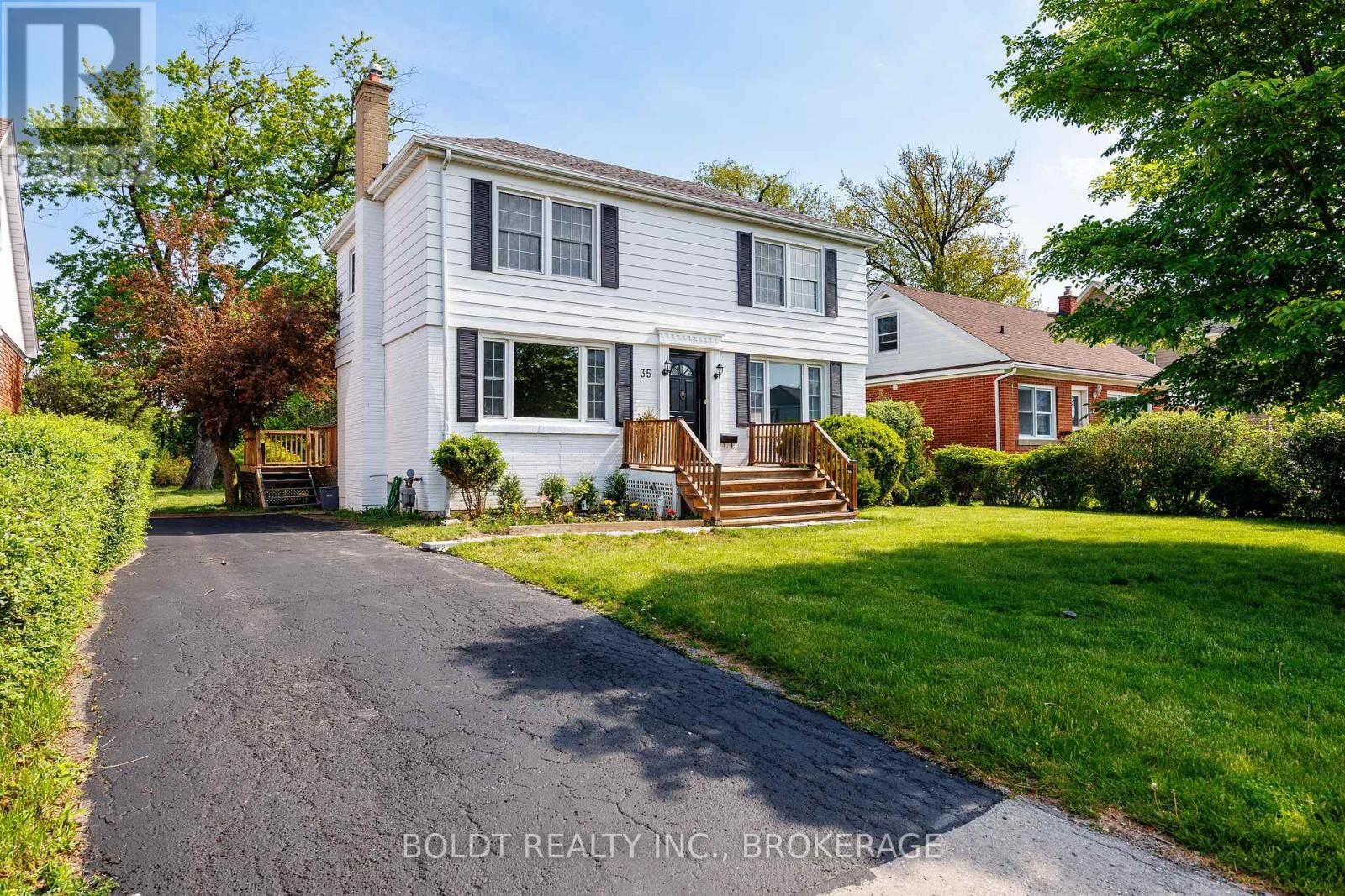 Property Photo:  35 Rivercrest Drive  ON L2T 2P3 