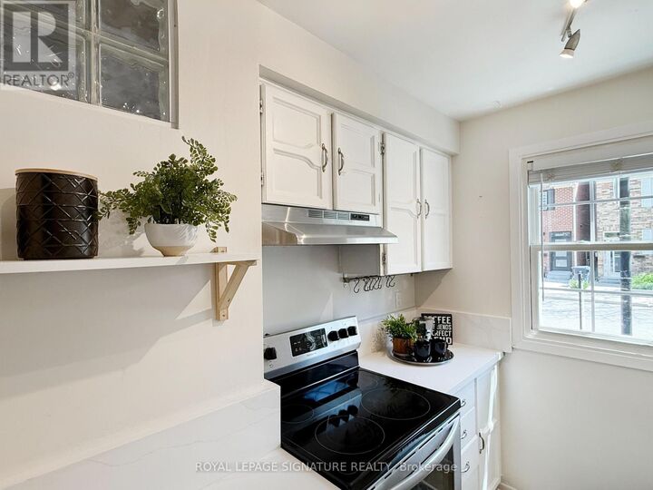 Property Photo:  36 Lount Street  ON M4J 5A1 
