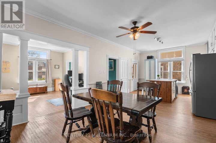 Property Photo:  22 Crozier Street  ON L9W 5N6 
