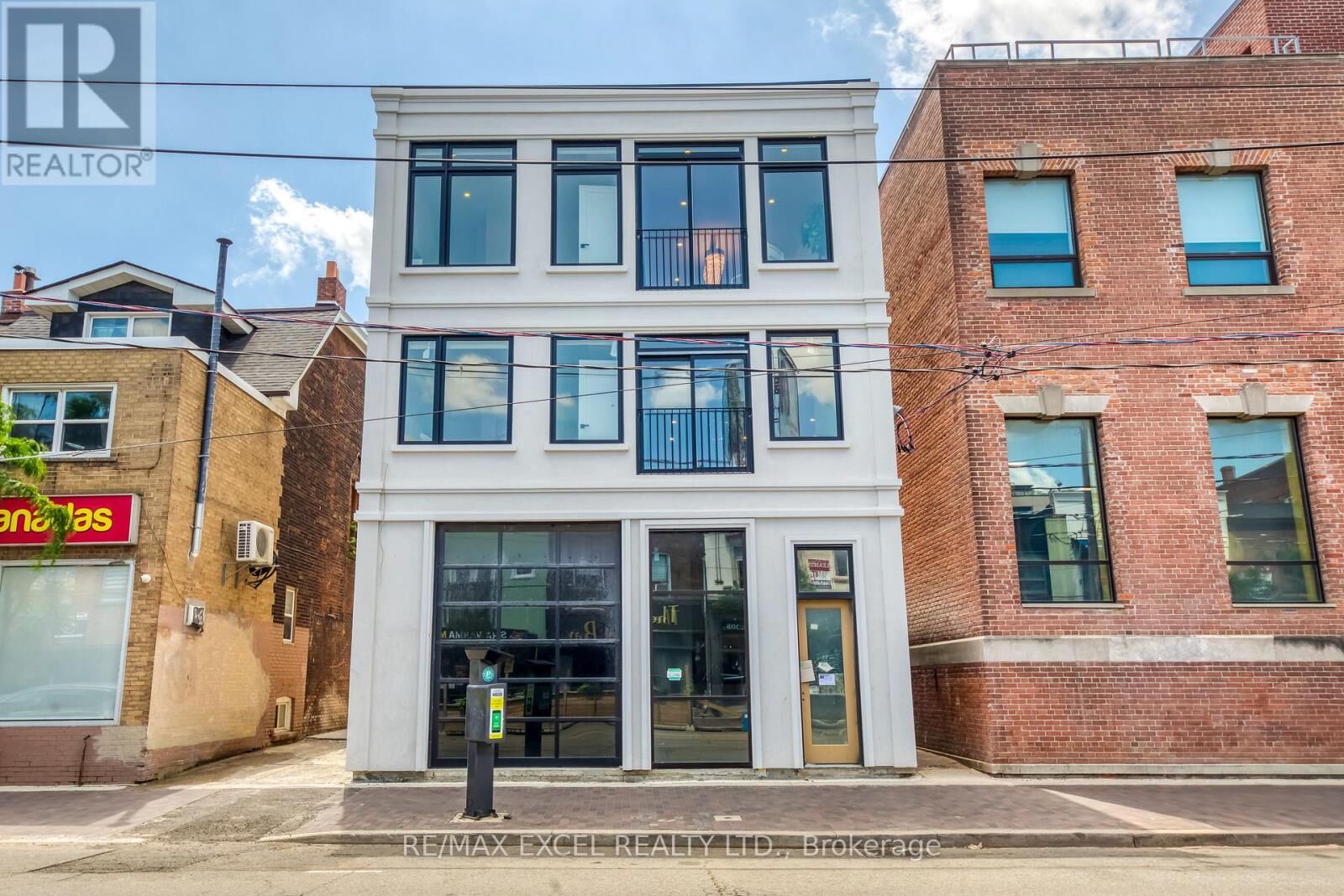 Property Photo: 923 College Street Unit A ON M6H 1A1