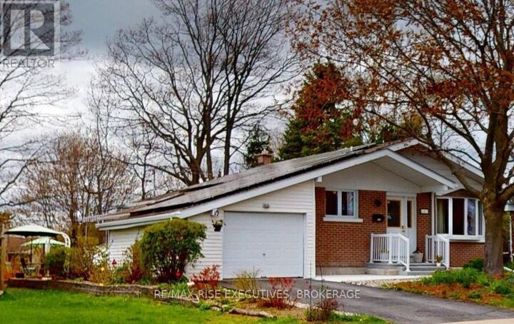 Property Photo: 147 Braemar Road ON K7M 4B7