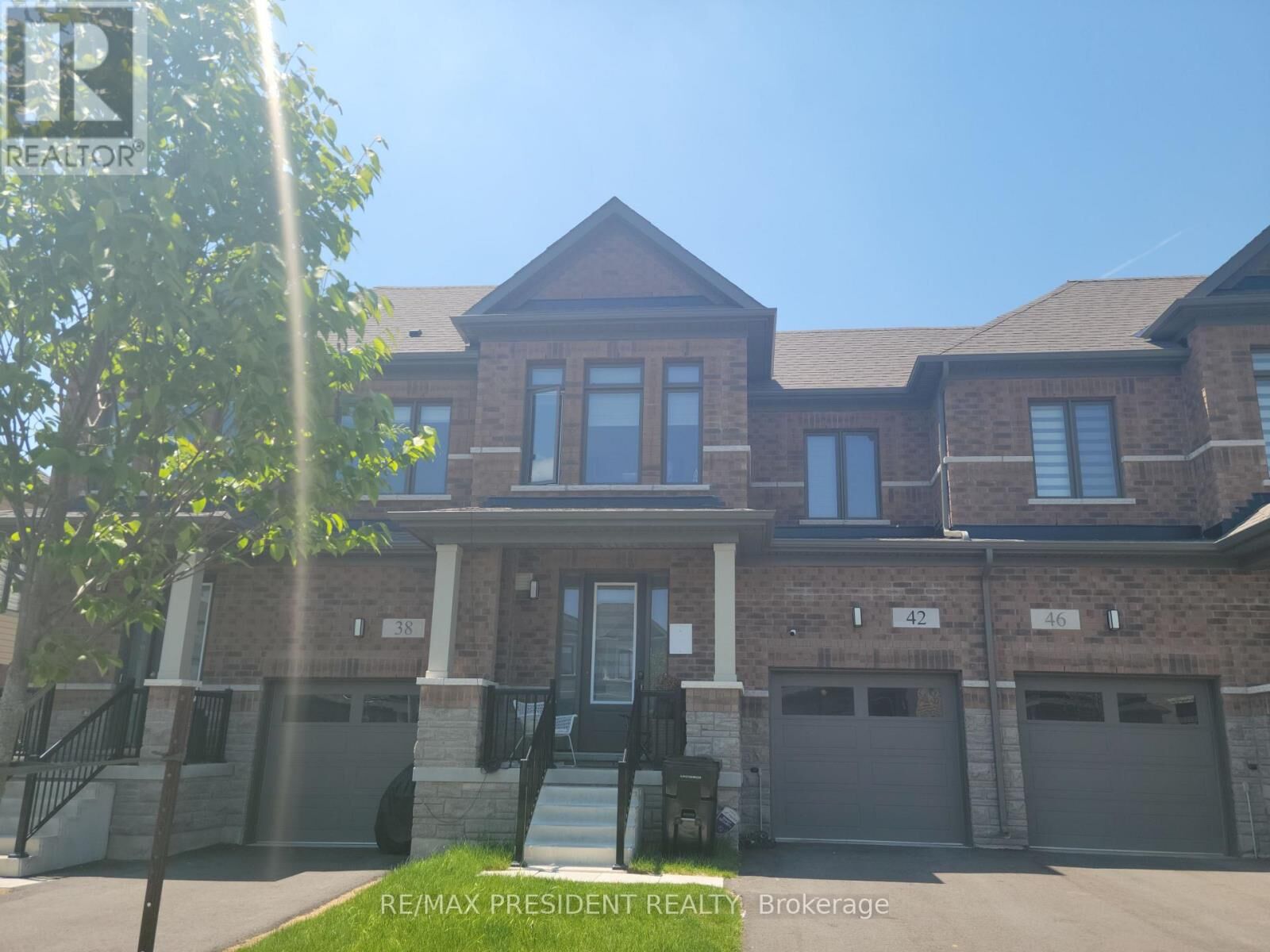Property Photo:  42 Robert Wyllie Street  ON N0B 1E0 