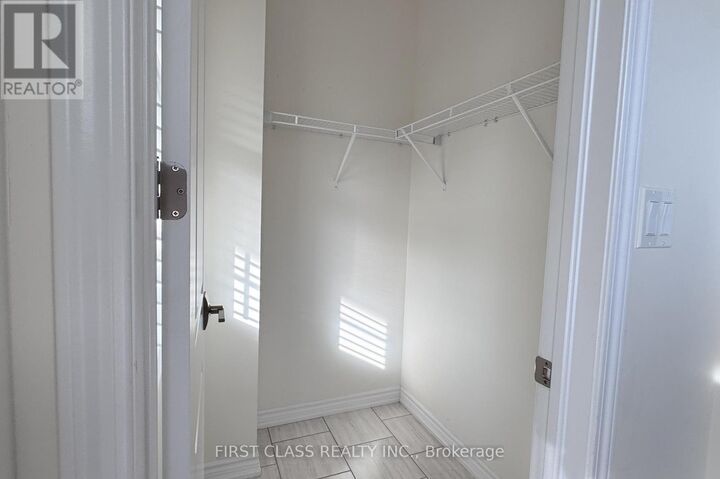 Property Photo:  128 Kaitting Trail  ON L6M 5K8 