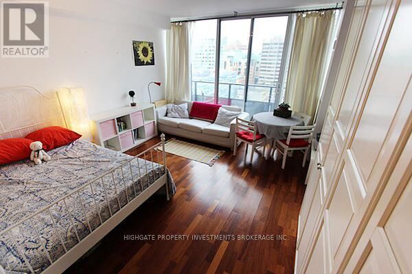 Property Photo: 111 Elizabeth Street 1835 ON M5G 1P7