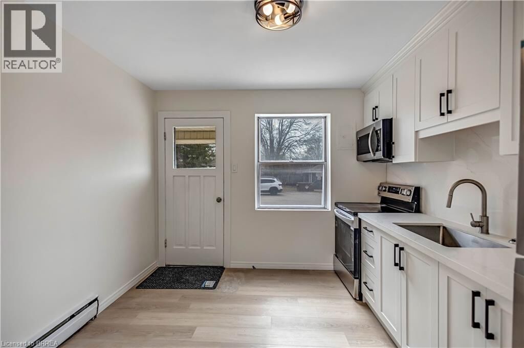 Property Photo:  1887 Wavell Street  ON N5W 2E3 