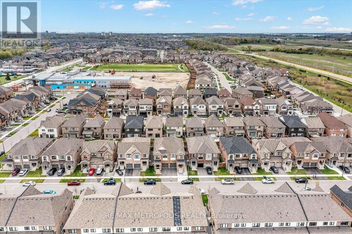 Property Photo:  120 Laing Drive  ON L1P 0N5 