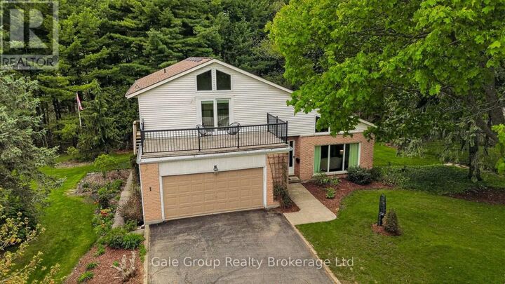Property Photo:  1 Summit Crescent  ON N4S 7W2 