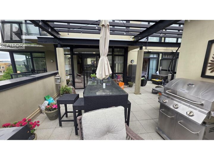 Property Photo: 11 East Royal Avenue 405 BC V3L 0A8
