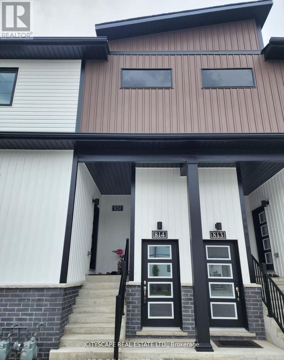 Property Photo:  4263 Fourth Avenue 814  ON L2E 0C2 