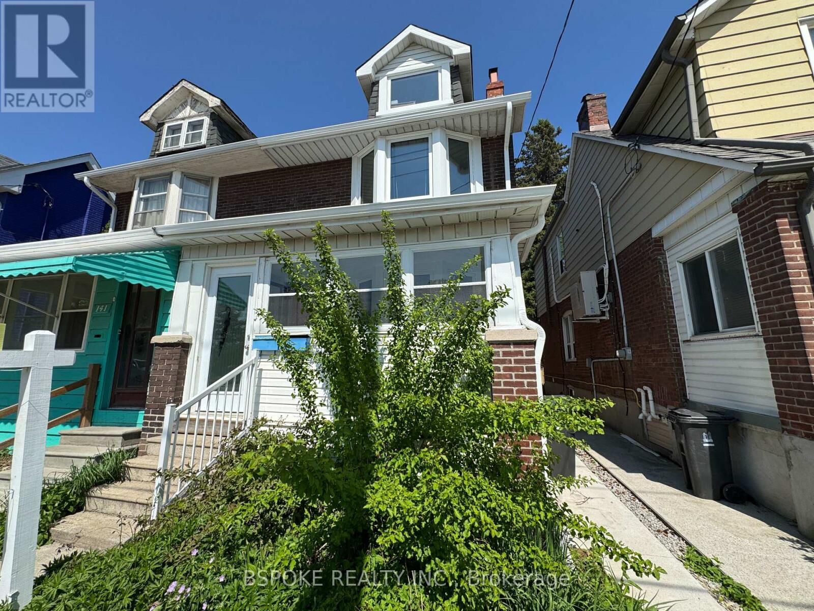 Property Photo:  139 Greenwood Avenue  ON M4L 2P8 
