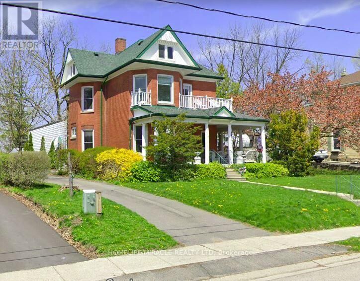 Property Photo:  114 Frances Street  ON N5C 2H3 
