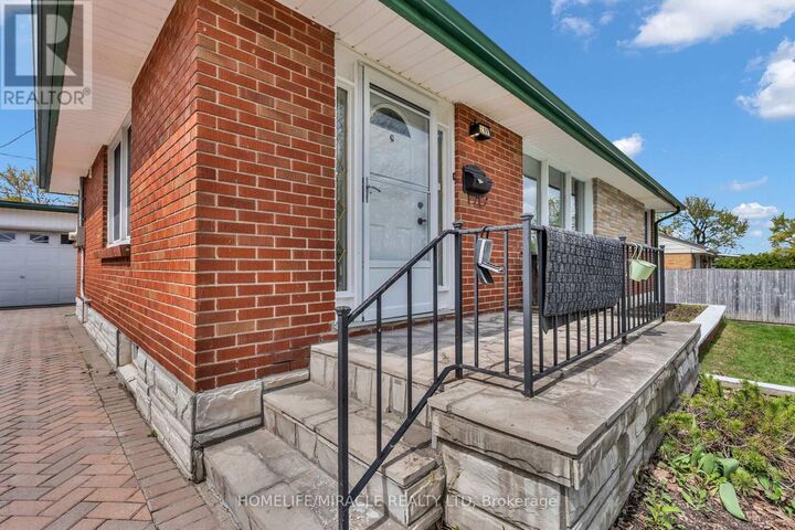 Property Photo: 205 Burlington Street ON N5Z 3W3