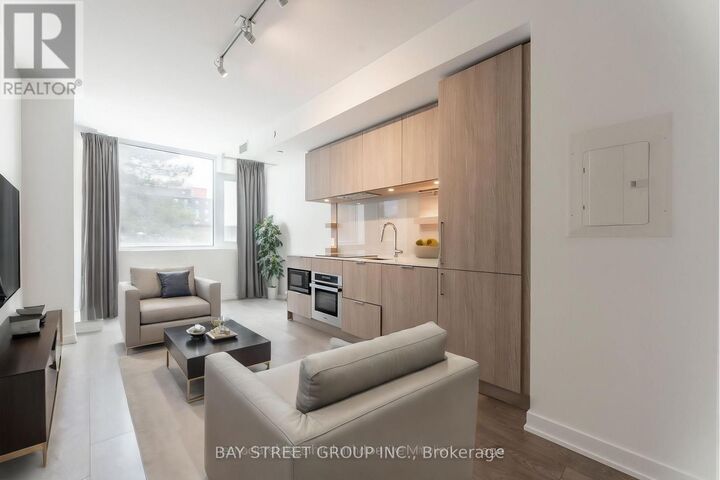 Property Photo:  28 Ann Street 515  ON M3C 0H5 