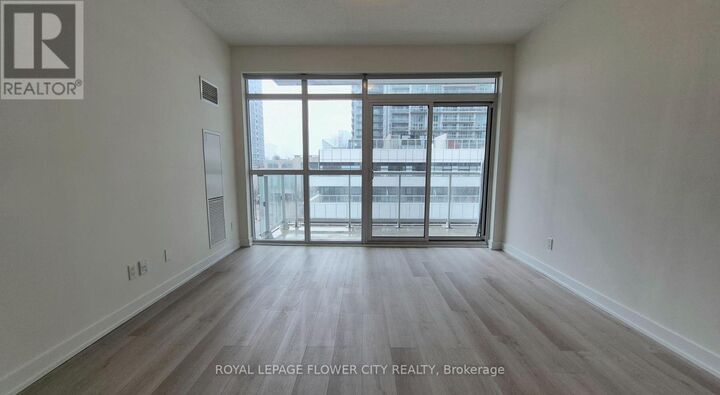 Property Photo:  251 Manitoba Street 432  ON M8Y 0C7 