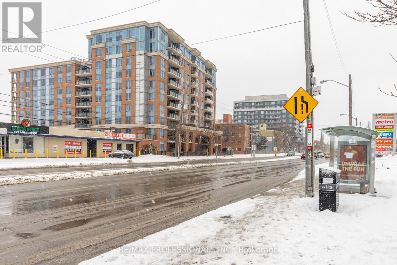 Property Photo:  2772 Keele Street 1004  ON M3M 0A3 