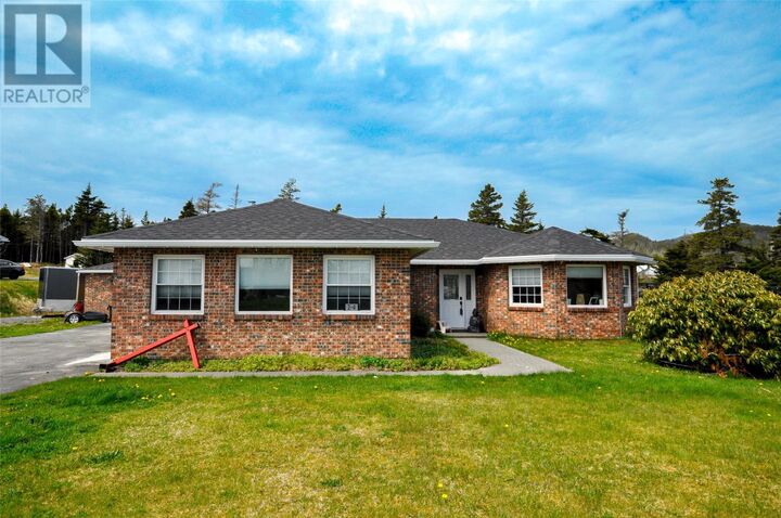 2-4 Burntwoods Place — photo 1
