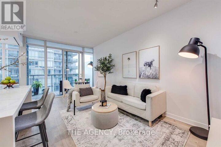 Property Photo: 88 Park Lawn Road 1510 ON M8Y 0B5