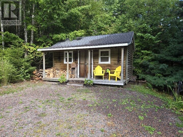 Property Photo: 76 Duncan Drive NS B0K 1V0
