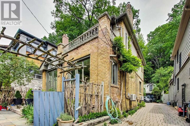 Property Photo: 107 Neville Park Boulevard ON M4E 3P7