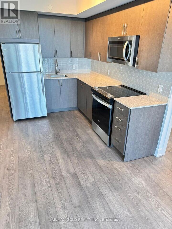 Property Photo:  2550 Simcoe Street North 2316  ON L1L 0R5 