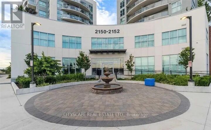 Property Photo:  2152 Lawrence Avenue East 606  ON M1R 0B5 