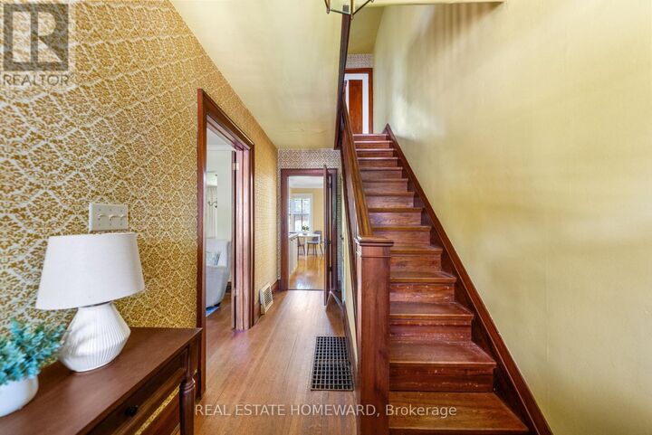 Property Photo:  89 Scarboro Beach Boulevard  ON M4E 2W9 