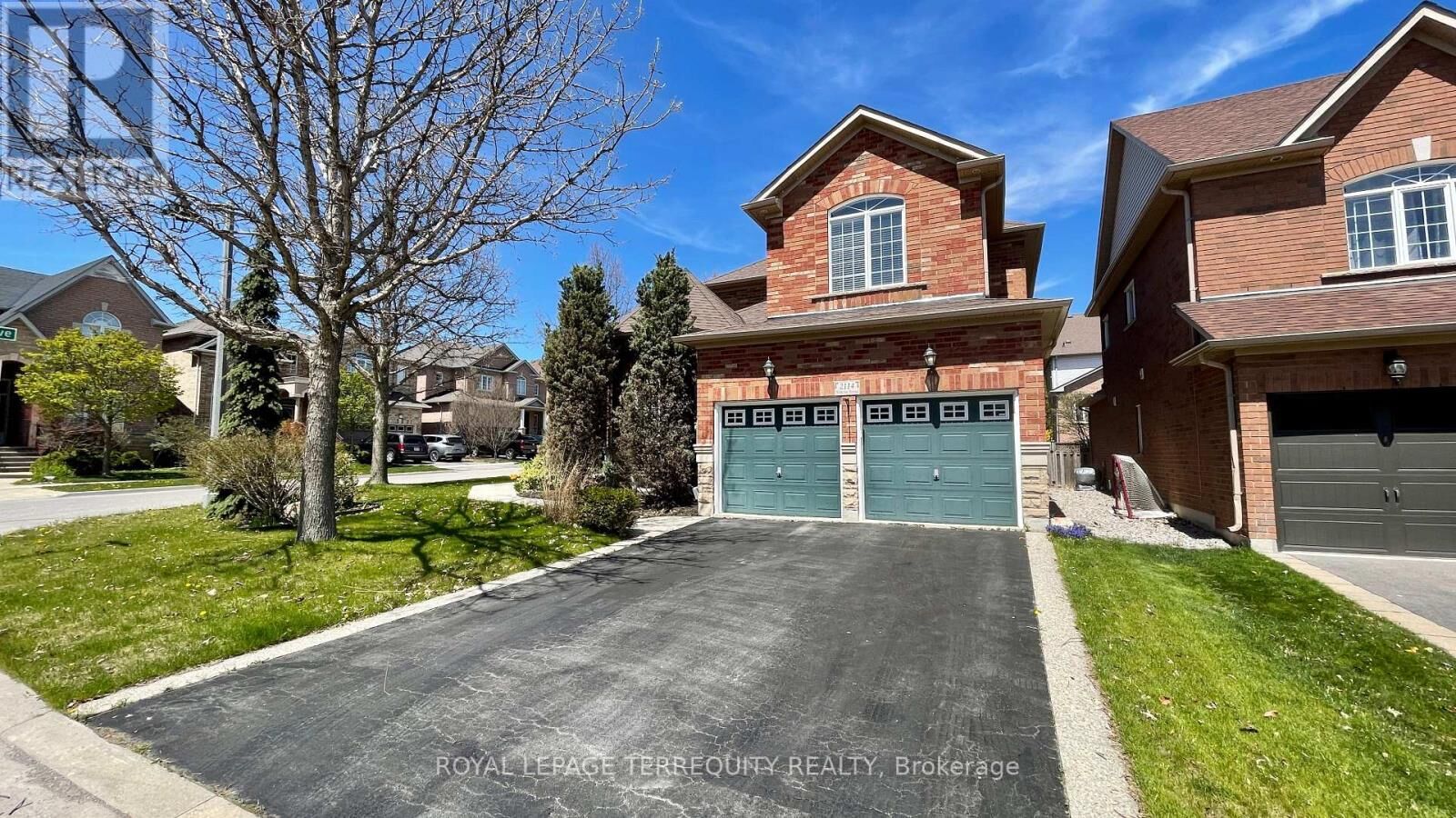 Property Photo:  2114 Helmsley Avenue  ON L6M 4R5 