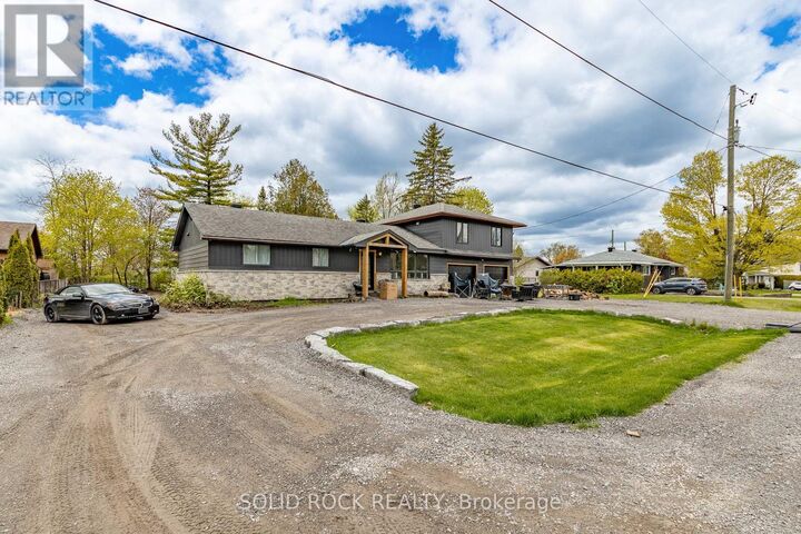 Property Photo:  20 Norway Spruce Street  ON K2S 1P3 