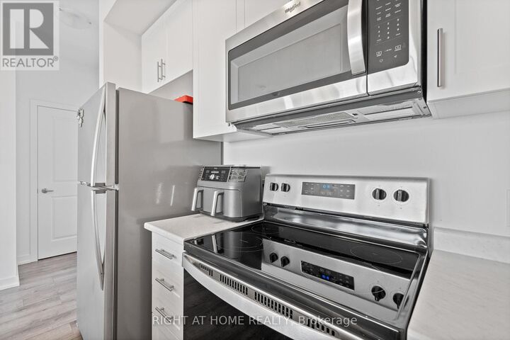 Property Photo: 450 Dundas Street East 804 ON L8B 1Z2