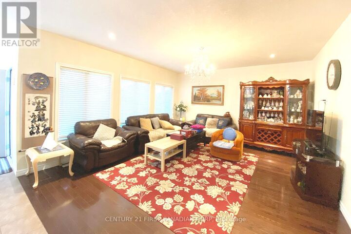 Property Photo: 377 Blackacres Boulevard ON N6G 0J2