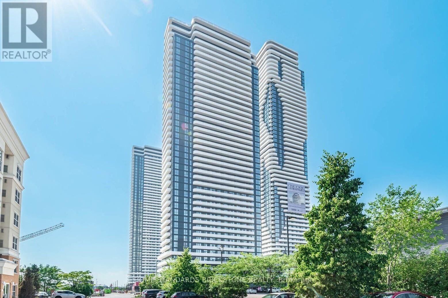 Property Photo: 28 Interchange Way 1901 ON L4K 0P8