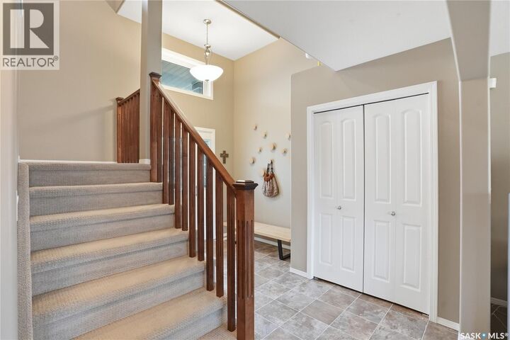 Property Photo: 238 Stepney Crescent SK S7T 0A1