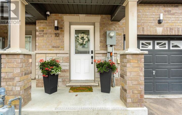Property Photo: 10 Deneb Street ON L4M 0K6